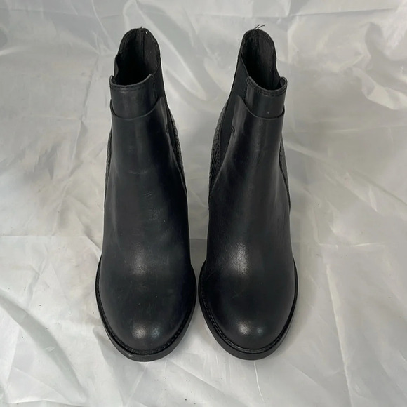 ALDO Western Snake Pattern Ankle Boots Black Genuine Leather Pull-On Size 6 - Picture 5 of 11